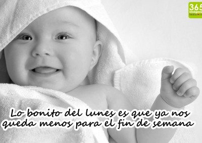 Imagen de bebé sonriendo de lunes