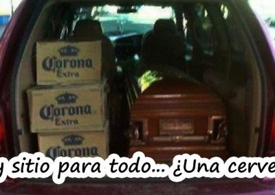 Imagen graciosas de un coche con cervezas