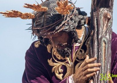 Jesús en la cruz, Viernes Santo