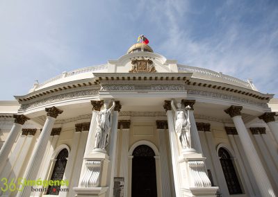 Bonita imágenes del edificio del Gobierno en Caracas